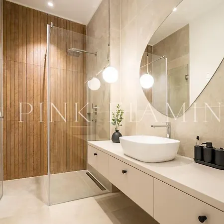 Brand New Modern Flat : Pink Flamingo Appartamento *